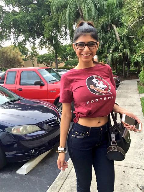 mia khalifa sex video|Mia Khalifa Porn Videos 